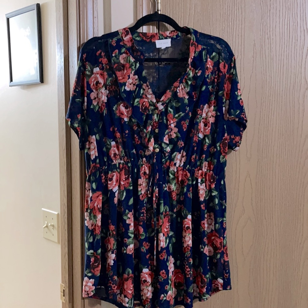 Floral chiffon blouse